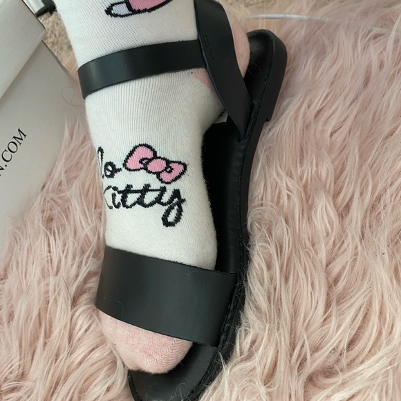 genuine leather steve madden sandals in black - Picture 5 of 5